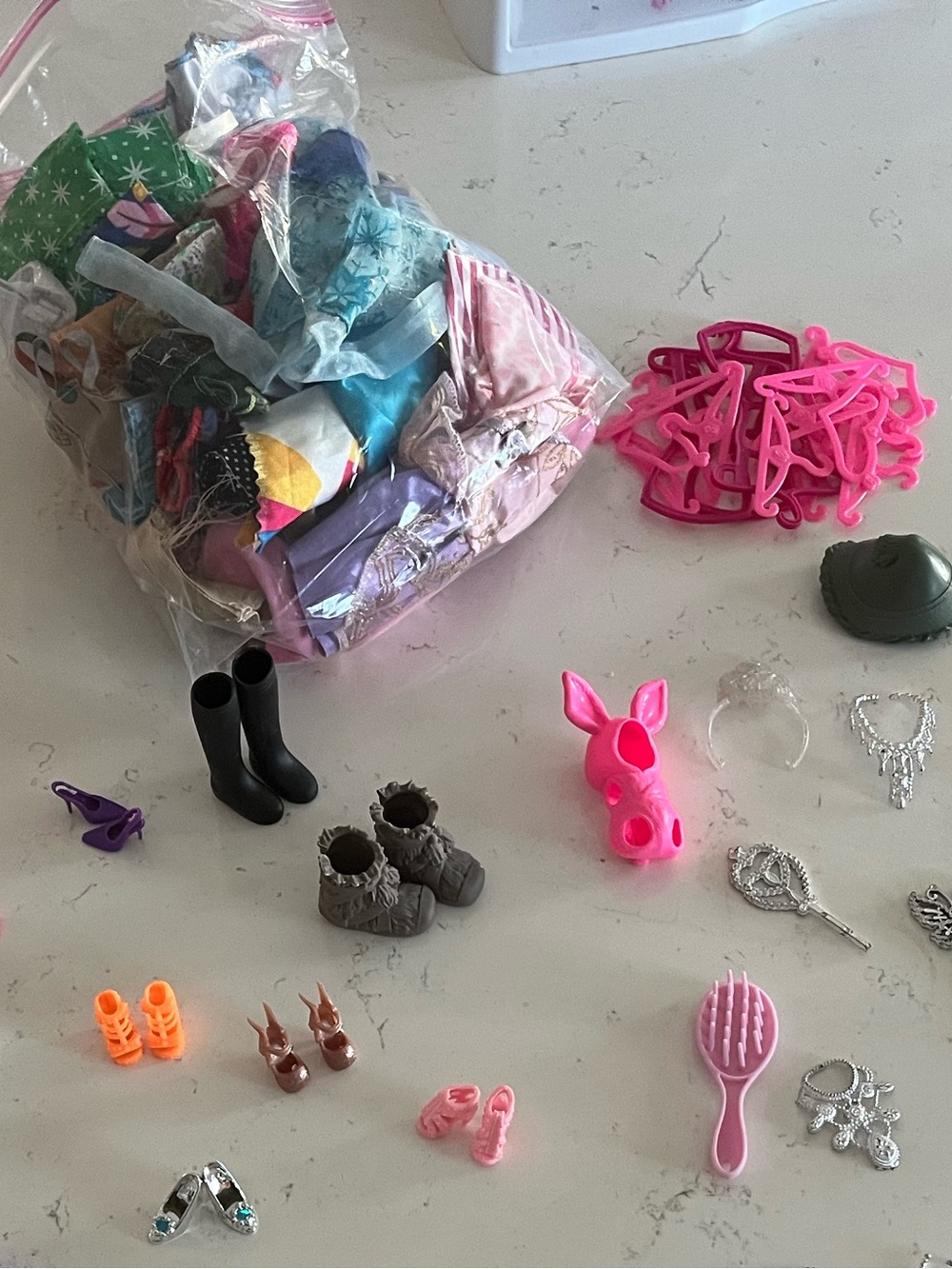 Huge Lot of Barbie Shoes, Clothes and accessories